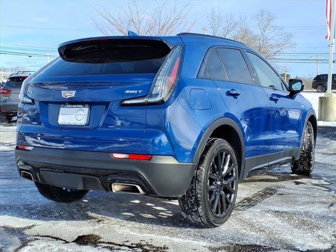 Used 2023 Cadillac XT4 Sport image 3