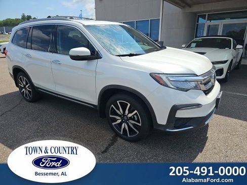 Used 2021 Honda Pilot Touring image 1
