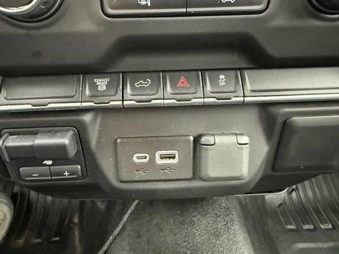Used 2022 Chevrolet Silverado 2500 W/T w/ WT Fleet Convenience Package AWD/4WD image 47