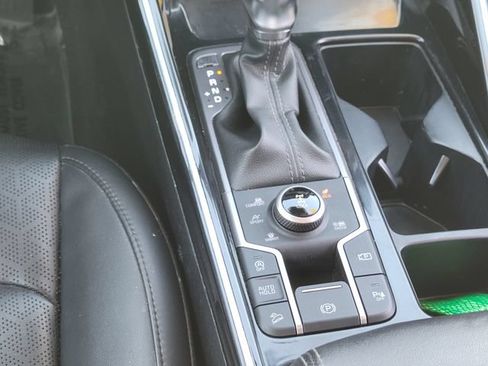 Used 2023 Kia Sorento SX AWD/4WD image 17