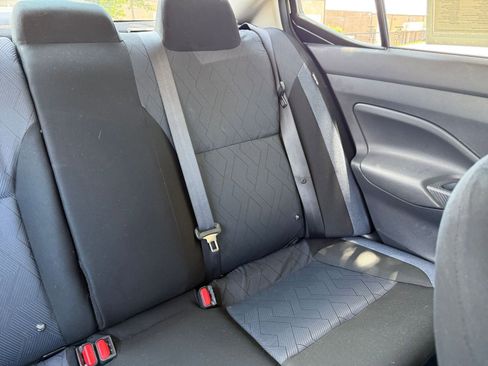 Used 2025 Nissan Versa SV FWD image 37