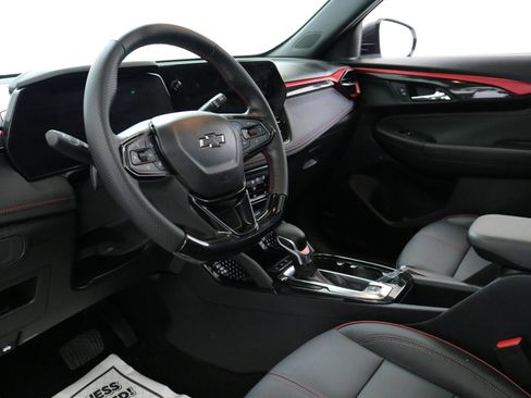 Certified 2024 Chevrolet TrailBlazer RS w/ Convenience Package image 24