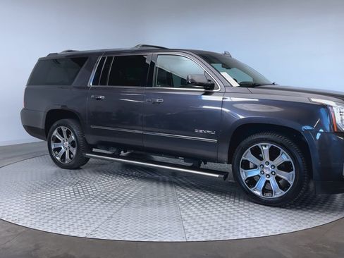 Used 2018 GMC Yukon XL Denali w/ Open Road Package AWD/4WD image 2