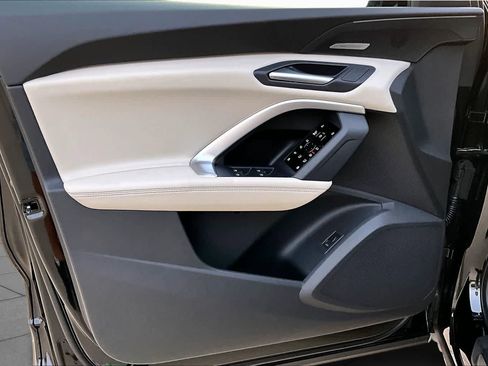 New 2026 Audi Q5 Premium Plus AWD/4WD image 10