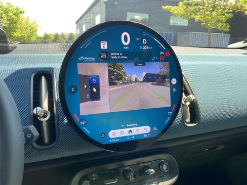 Used 2025 MINI Cooper Countryman S w/ Comfort Package Max image 21