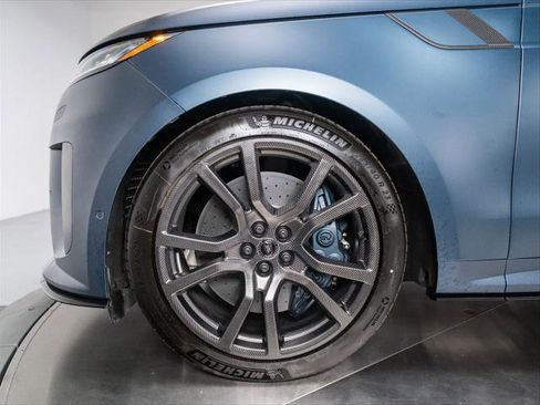 New 2025 Land Rover Range Rover Sport SV Edition Two image 9