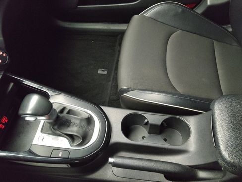 Used 2021 Kia Forte GT-Line FWD image 26