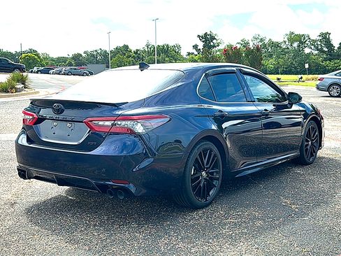 Used 2021 Toyota Camry XSE FWD image 8