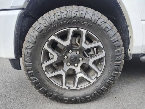 Used 2025 RAM 1500 Laramie w/ Sport Appearance Package image 5