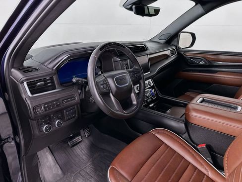 Used 2024 GMC Yukon Denali Ultimate w/ LPO, Floor Liner Package image 13