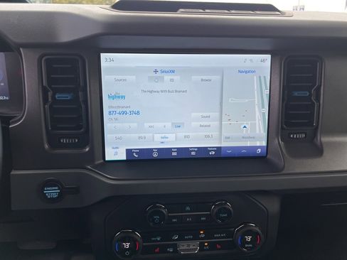 Used 2024 Ford Bronco Black Diamond image 29