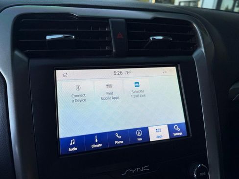 Used 2020 Ford Fusion SE image 24