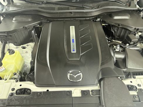 Used 2024 MAZDA CX-90 Plug-In Hybrid w/ Preferred AWD/4WD image 34