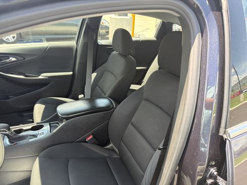 Used 2023 Chevrolet Malibu LS FWD image 34