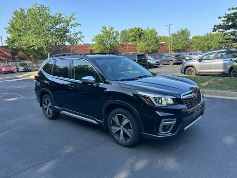 Used 2020 Subaru Forester Touring AWD/4WD image 1