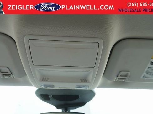 Used 2022 Ford Escape SEL image 30