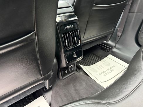 Used 2022 Jeep Compass Latitude w/ Sun and Sound Group image 11