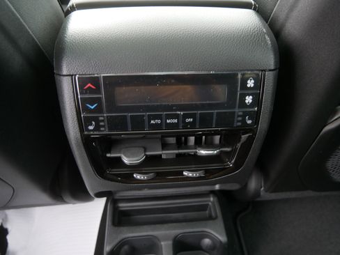 New 2026 Jeep Grand Cherokee L Limited AWD/4WD image 7