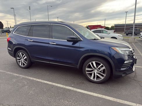 Used 2018 Honda Pilot Elite image 3