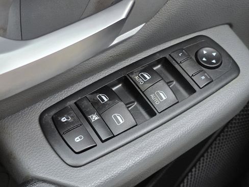 Used 2020 RAM 1500 Big Horn image 9