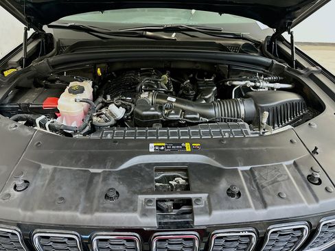 Used 2023 Jeep Grand Cherokee L Limited w/ Trailer Tow Group (B) image 37