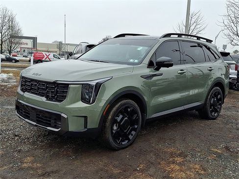 Certified 2025 Kia Sorento SX image 3
