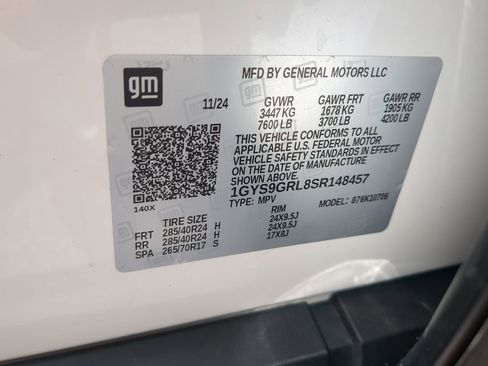 Used 2025 Cadillac Escalade Sport Platinum w/ LPO, Floor Liner Package AWD/4WD image 29