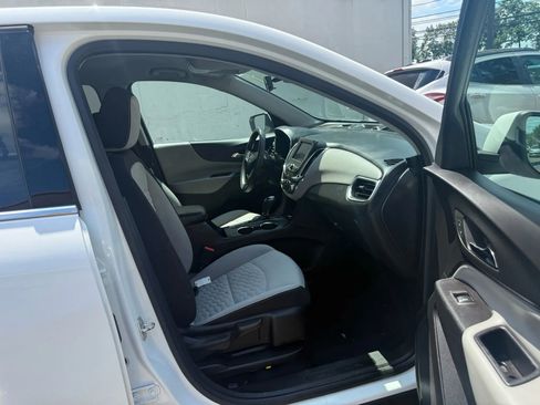 Used 2020 Chevrolet Equinox LT AWD/4WD image 24