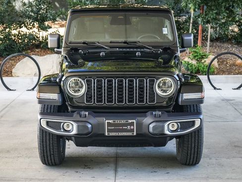New 2026 Jeep Gladiator Sport image 2