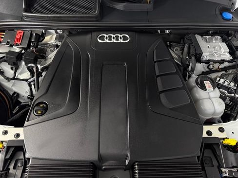 Used 2025 Audi Q7 2.0T Premium Plus w/ Premium Plus Package AWD/4WD image 33