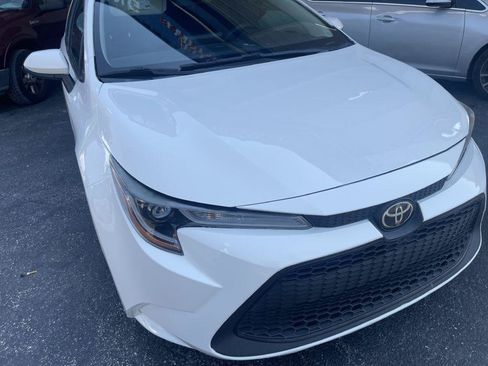 Used 2021 Toyota Corolla LE FWD image 18