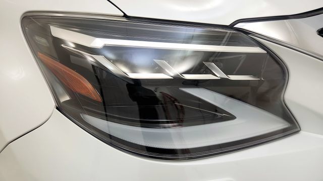 Used 2022 Lexus GX 460 Premium w/ Premium Package AWD/4WD image 22