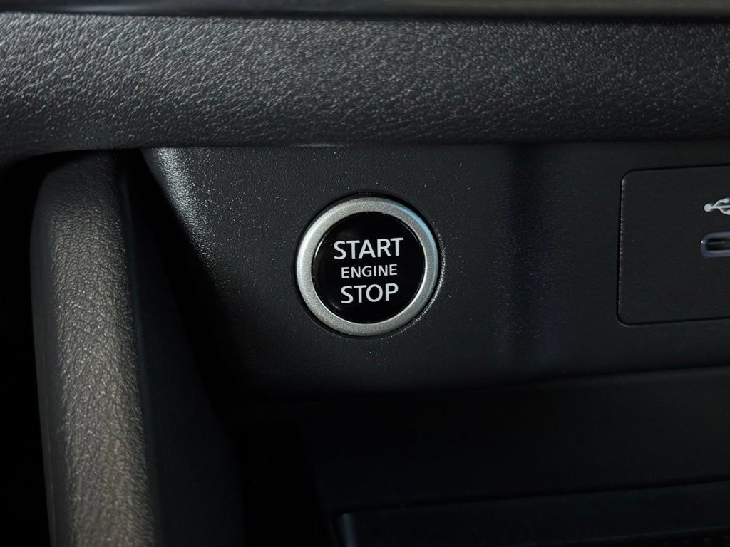 Used 2023 Nissan Rogue SV w/ SV Premium B Package FWD image 37
