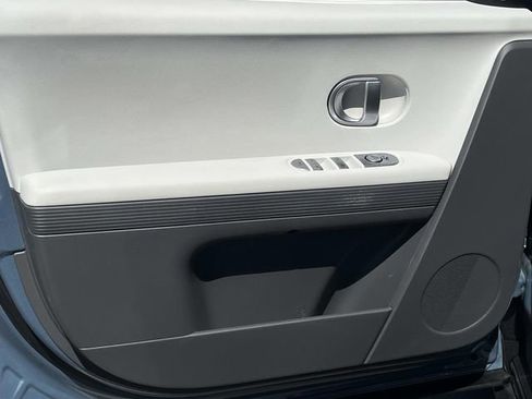 Used 2024 Hyundai Ioniq 5 SEL image 23