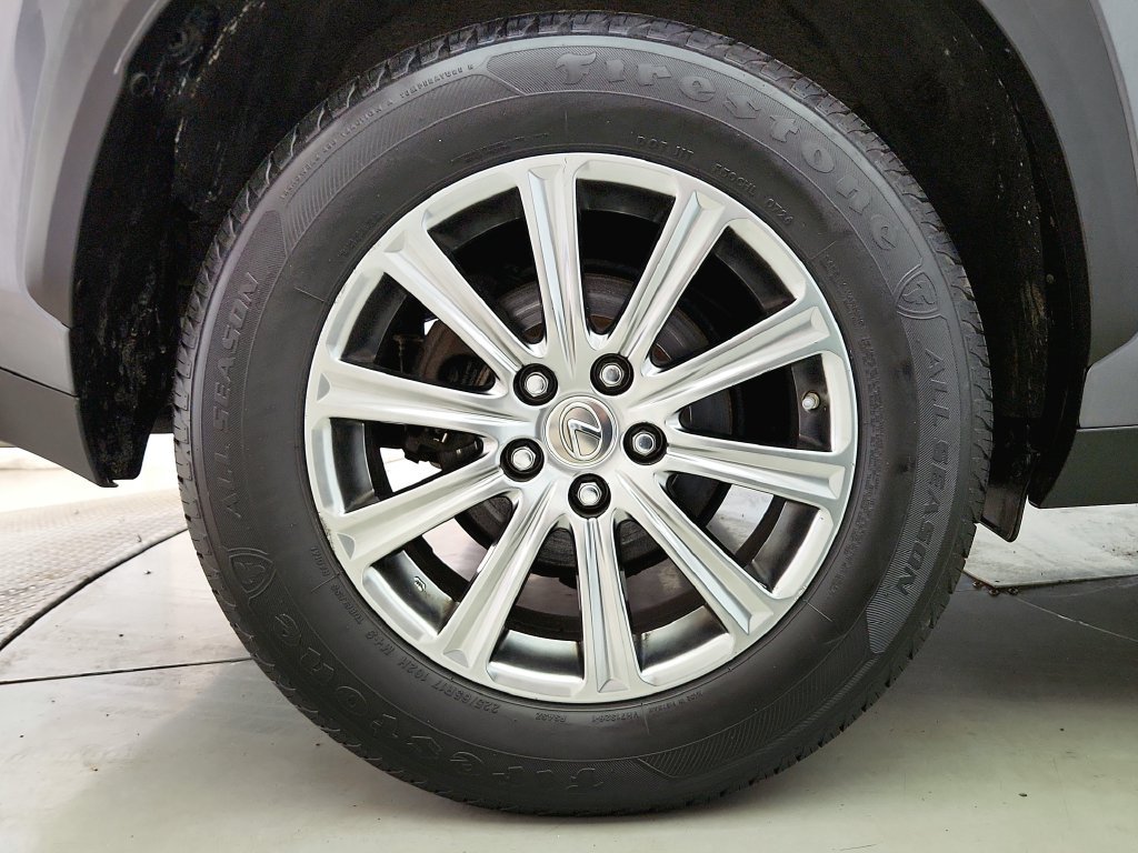 Used 2017 Lexus NX 200t AWD image 32