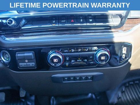 Used 2024 GMC Sierra 3500 SLE w/ SLE Convenience Package image 19