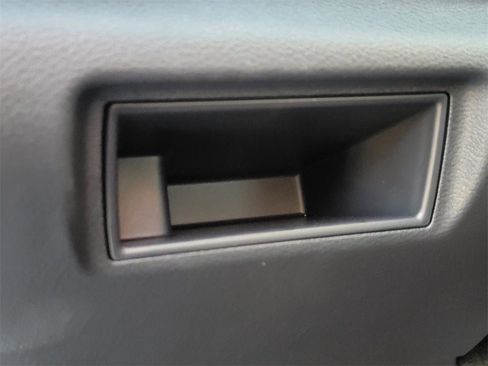 Certified 2025 Nissan Versa SV w/ Trunk Package image 31