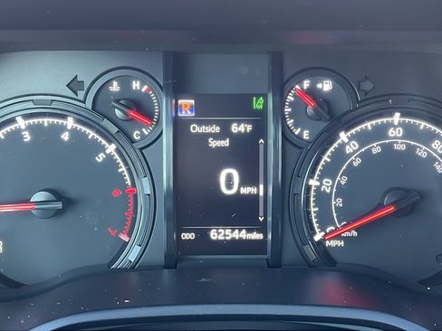 Used 2021 Toyota 4Runner SR5 Premium w/ Moonroof Package image 27