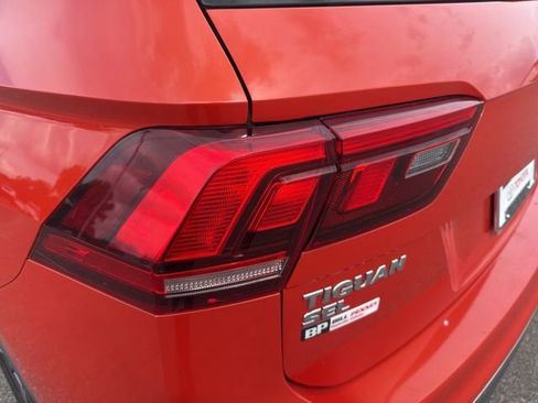 Used 2018 Volkswagen Tiguan S FWD image 10