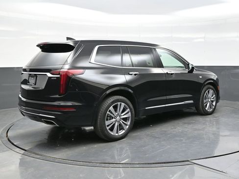 Certified 2025 Cadillac XT6 Premium Luxury w/ Platinum Package AWD/4WD image 7
