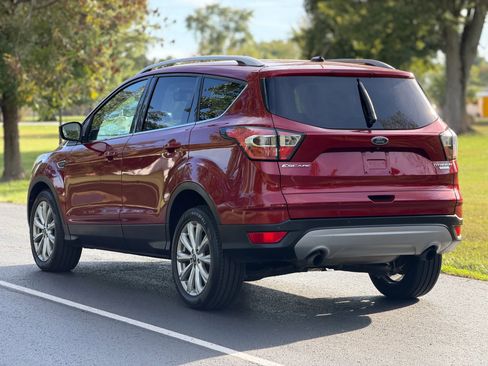 Used 2017 Ford Escape Titanium image 5
