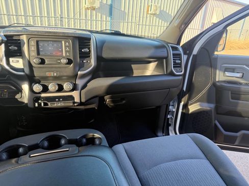 Used 2019 RAM 3500 Big Horn image 28