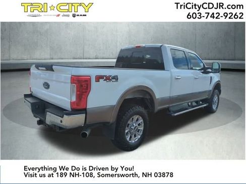 Used 2019 Ford F250 Lariat w/ Chrome Package image 5