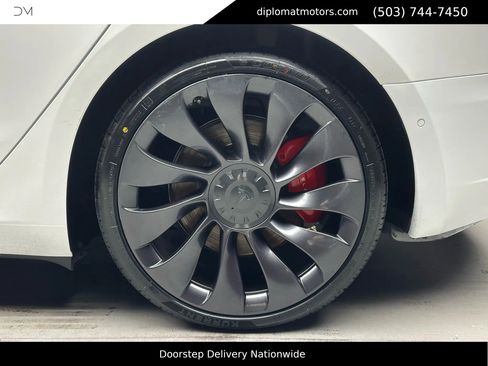 Used 2021 Tesla Model 3 Performance image 36