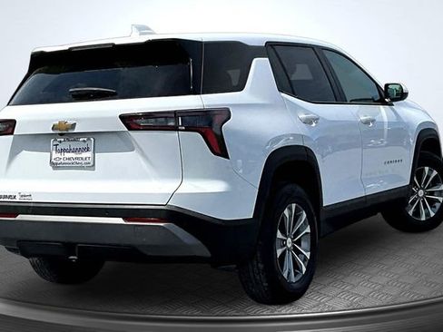 Used 2025 Chevrolet Equinox LT image 6