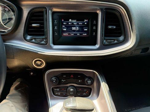 Used 2015 Dodge Challenger SXT w/ Driver Convenience Group RWD image 27