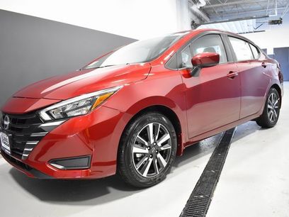 New 2025 Nissan Versa SV w/ Trunk Package