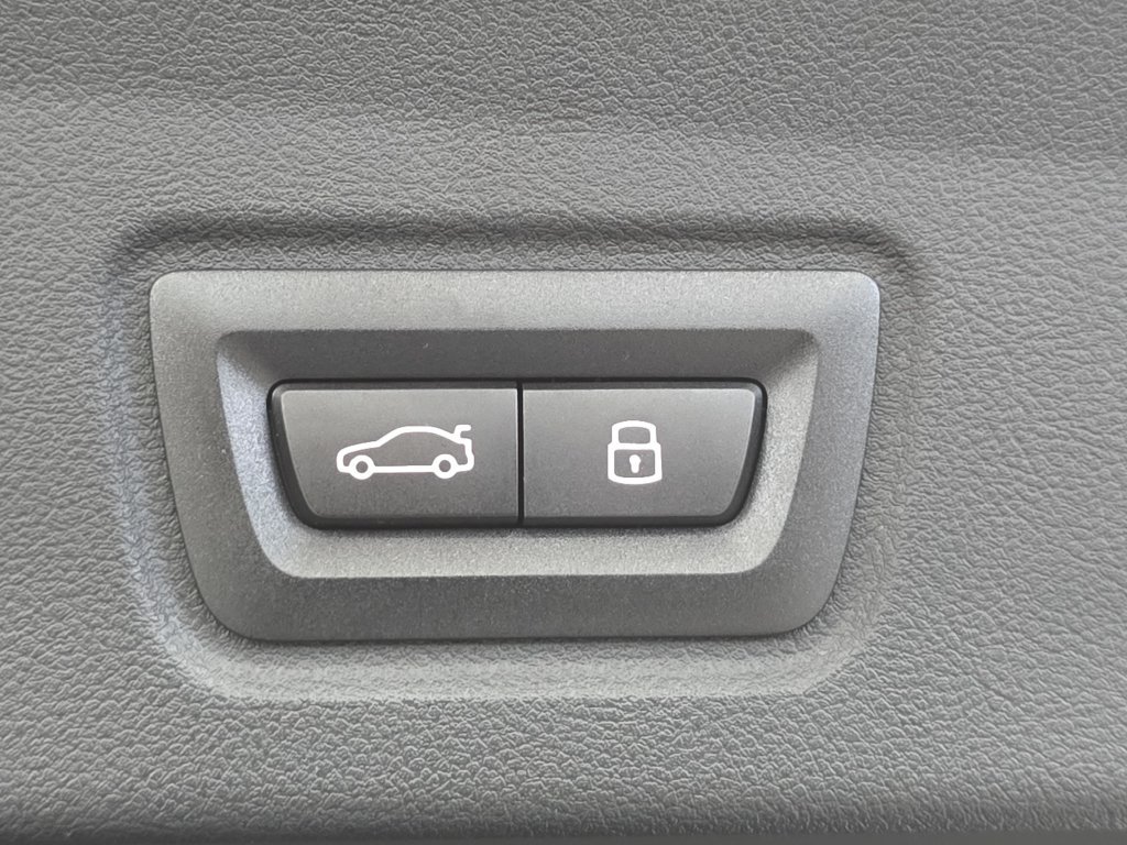 Certified 2025 BMW i4 eDrive40 RWD image 20