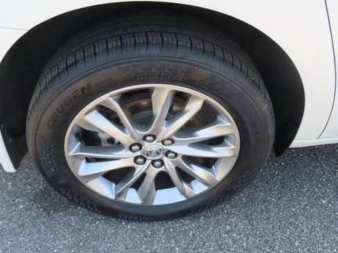 Used 2023 Buick Enclave Avenir w/ Trailering Package, 5000 lbs. AWD/4WD image 15