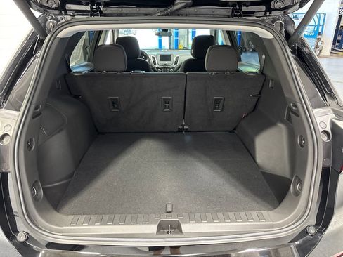 Used 2022 Chevrolet Equinox LT AWD/4WD image 35